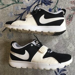 white nike shoes with velcro strap